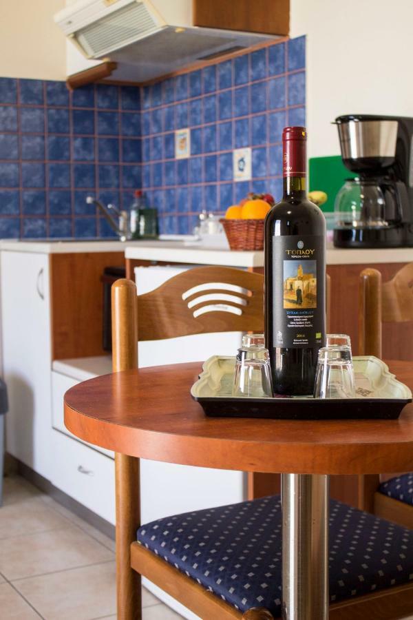 Sun & Sea Apartment Мохлос Екстериор снимка